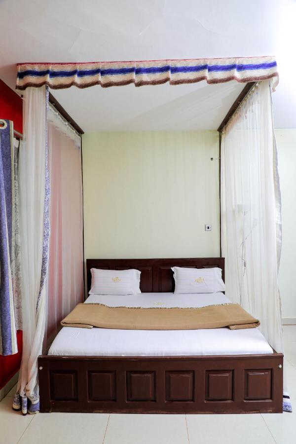 Royal Park Hotel Jinja Kültér fotó
